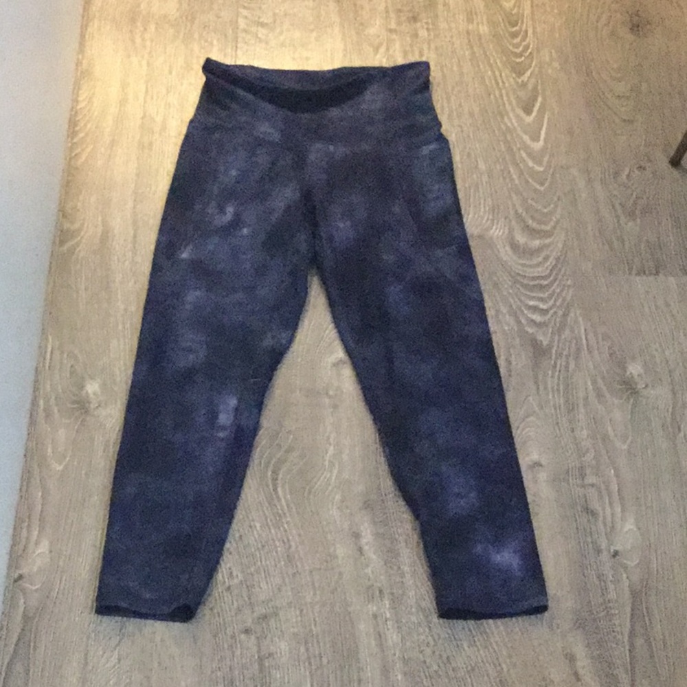 Blue and white tie die champion leggings